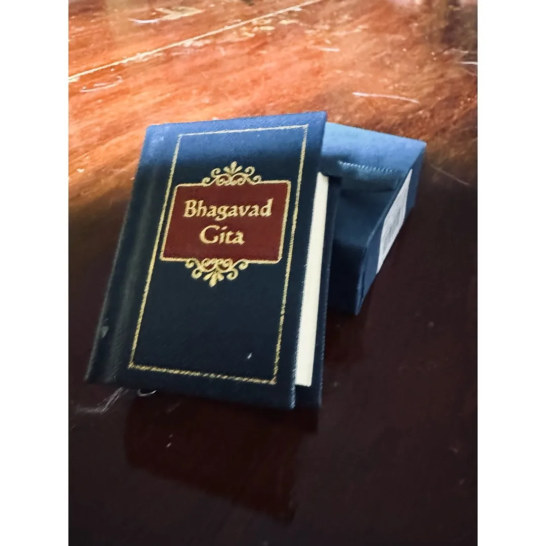 さすがインド、というのか、ヨギの家だからか、先生のおうちにこ...