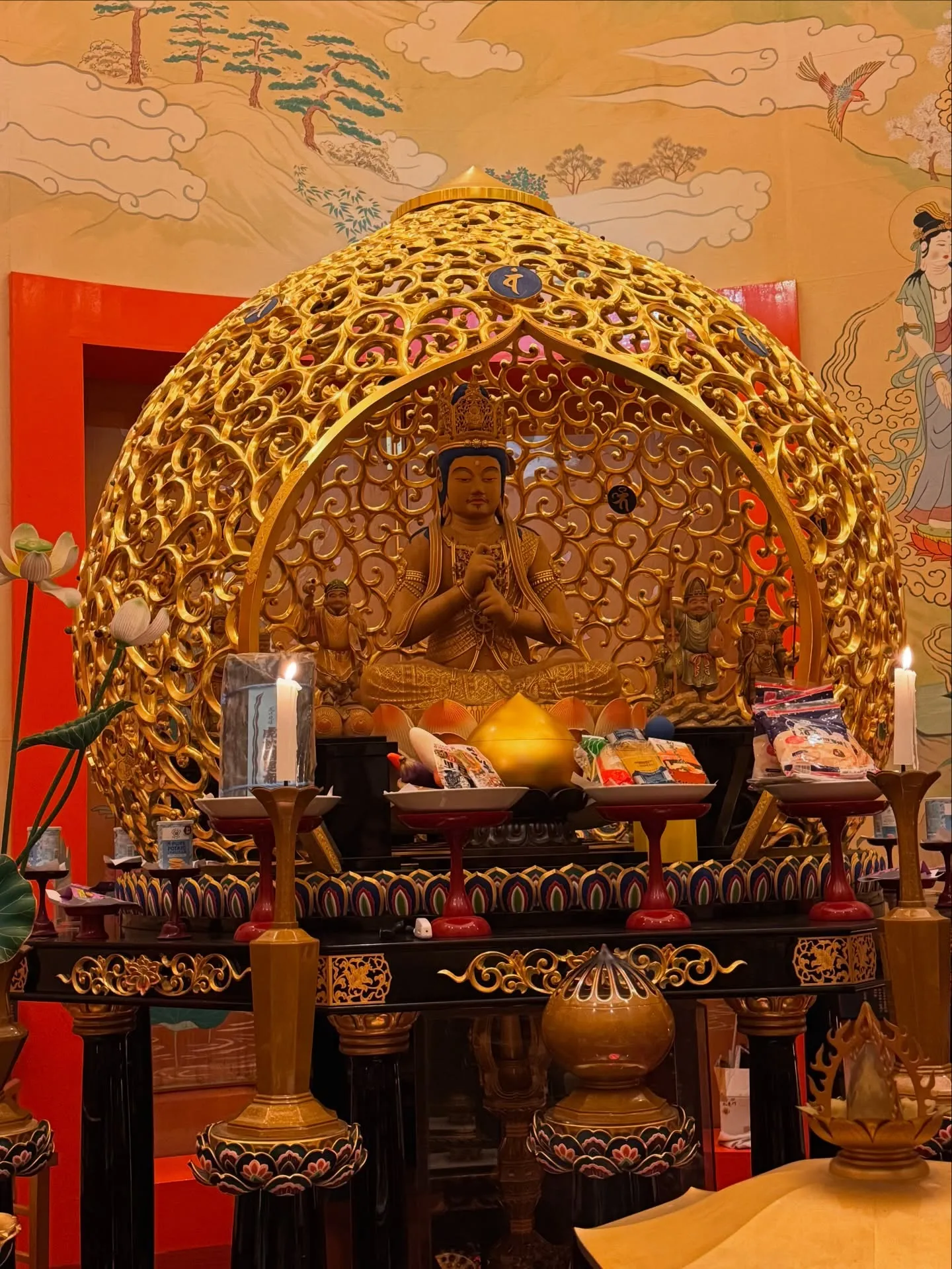 インドではスマートで虎の皮一枚だけ身に纏って、生首下げて勇ま...